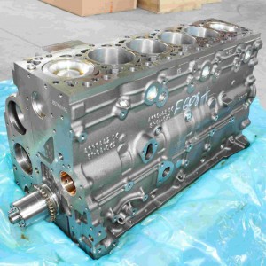 Сервисный двигатель ISB6.7e4 (EURO4) третьей комплектности (short block)